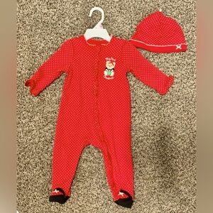 9 months Baby’s First Christmas footies and hat